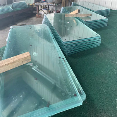 GP-007: Tablettes en verre à béton