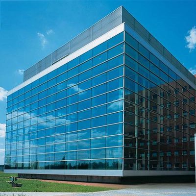 Réduction de l'empreinte carbone et durabilité Solutions en verre énergétique pour réduire les factures d'énergie et réduire les coûts de maintenance